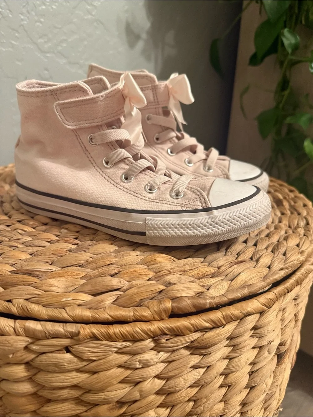 Converse Kids Blush Pink High-Top Sneakers with Satin Bows